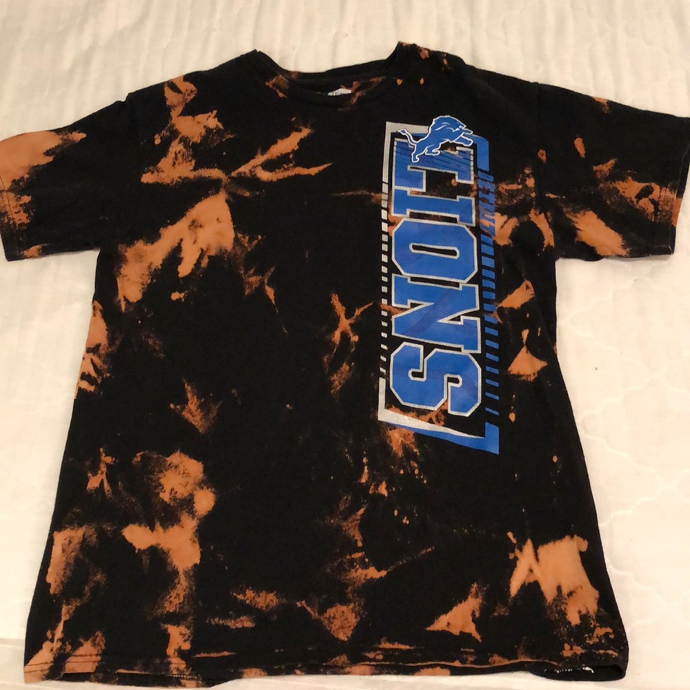 Bleach dyed Detroit Lions tee